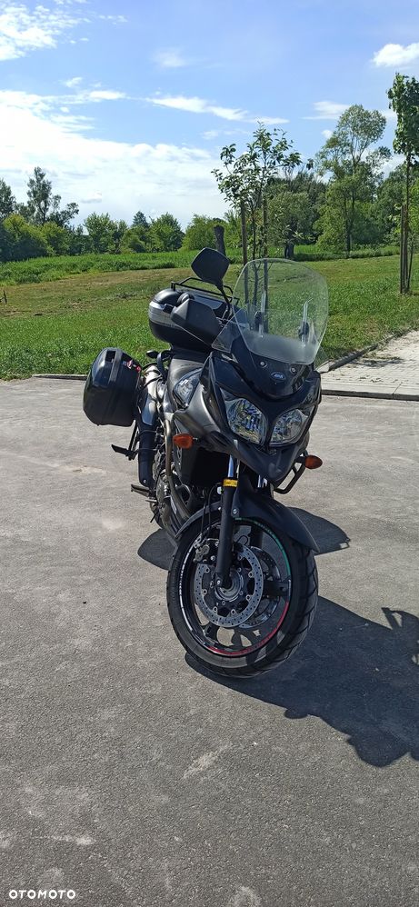 Suzuki V-STROM - 1