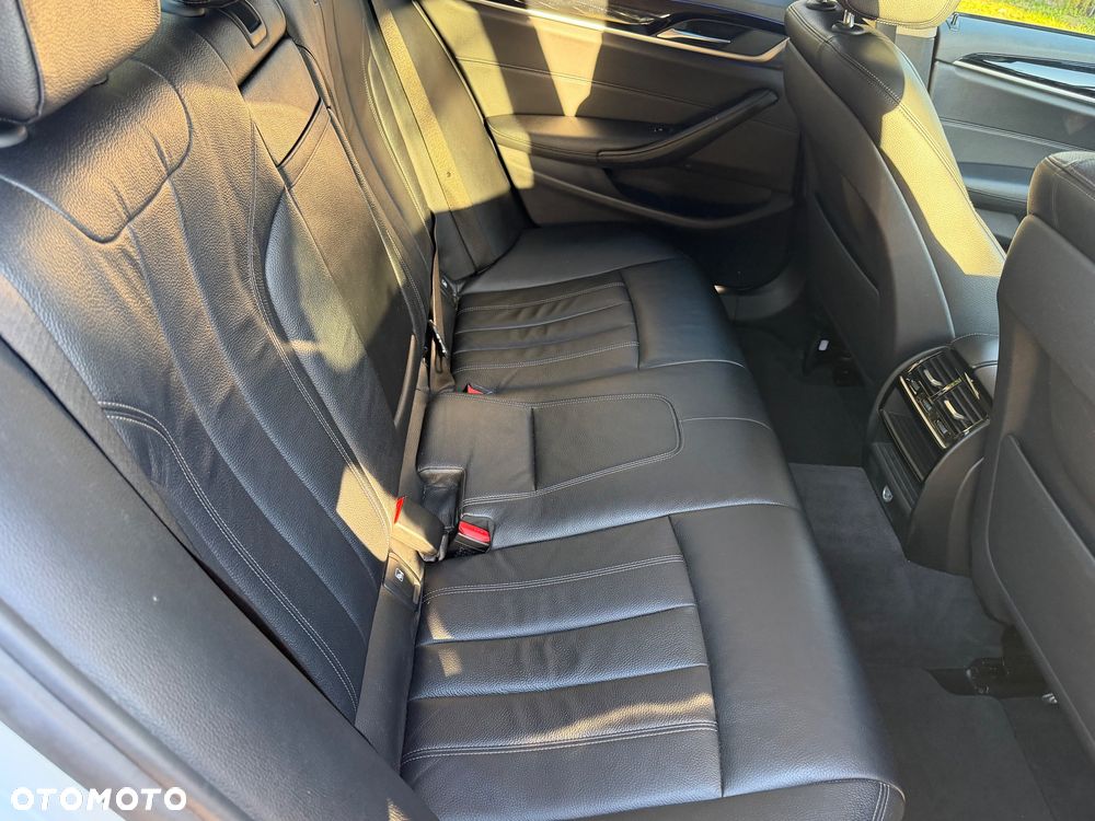 BMW Seria 5 520d - 4