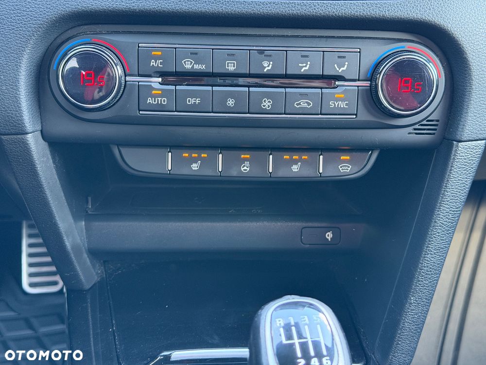 Kia ProCeed 1.6 T-GDI GT - 19