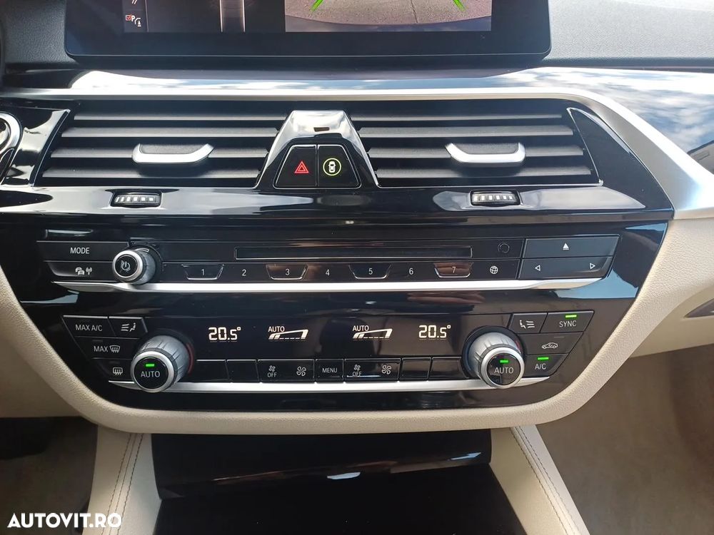 BMW Seria 5 520d xDrive Aut. Luxury Line - 14