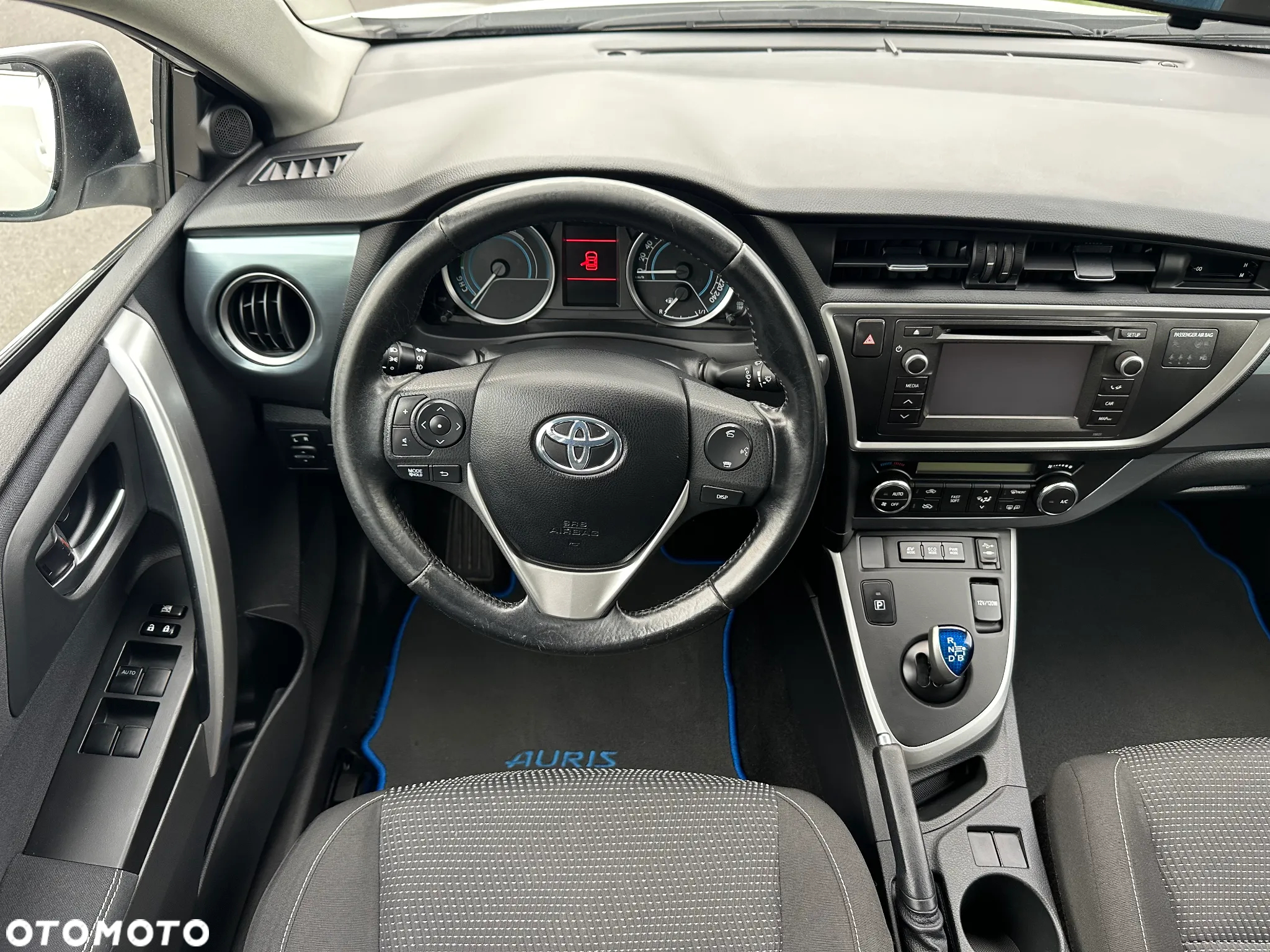 Toyota Auris 1.8 VVT-i Hybrid Automatik Touring Sports Executive - 31