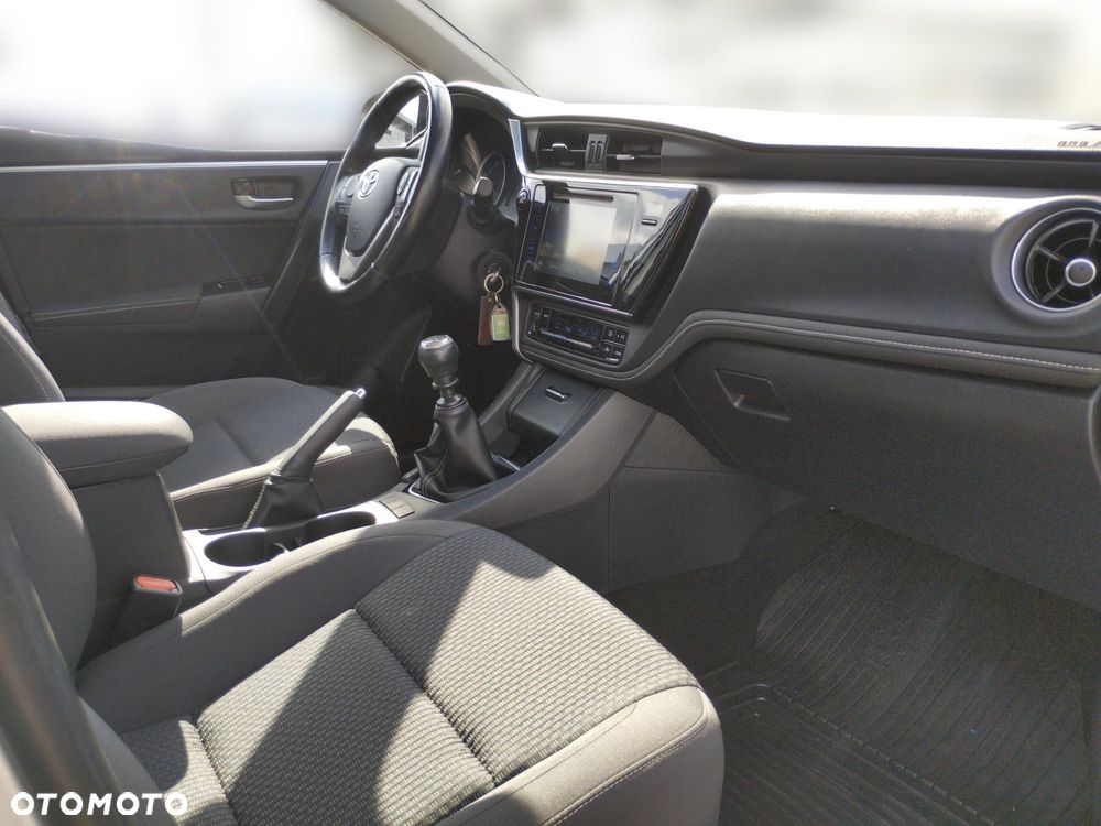 Toyota Corolla 1.6 Comfort - 10