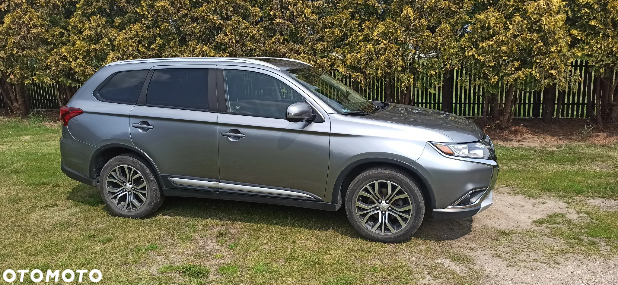 Mitsubishi Outlander 2.4 SE CVT - 3