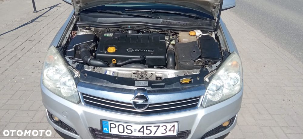 Opel Astra 1.9 CDTI DPF Innovation - 12