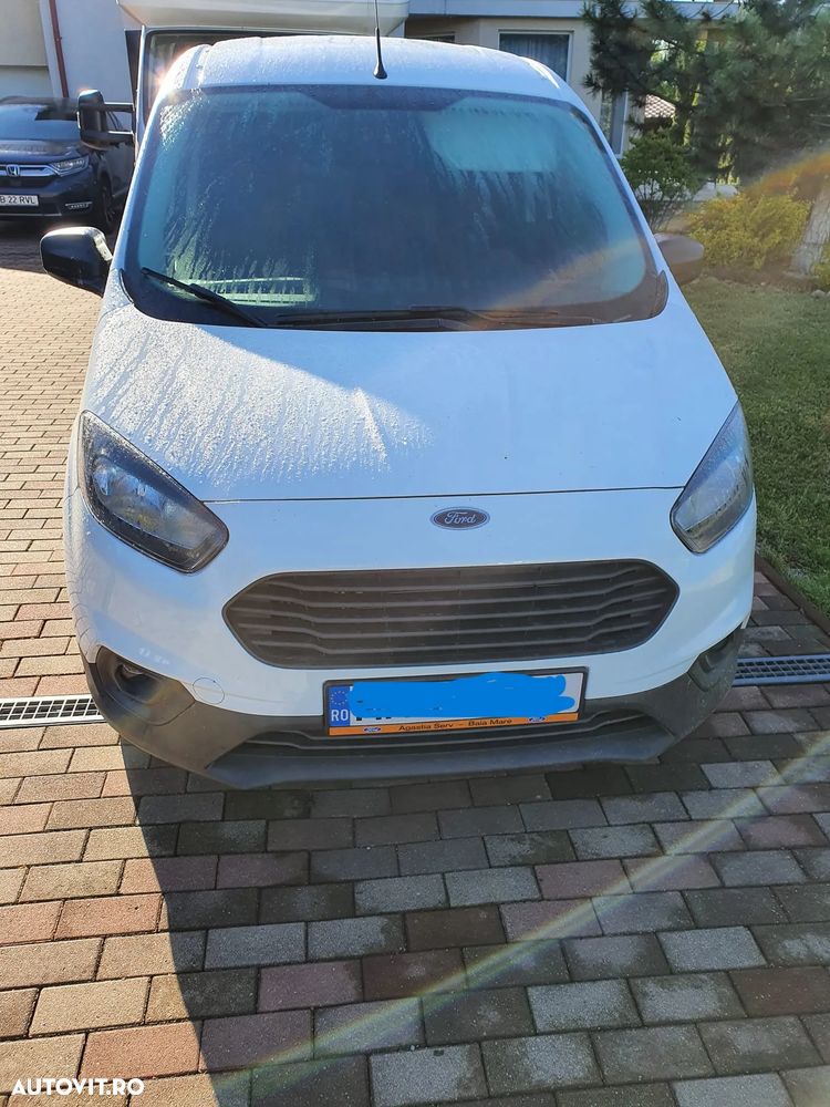Ford transit courier van - 13