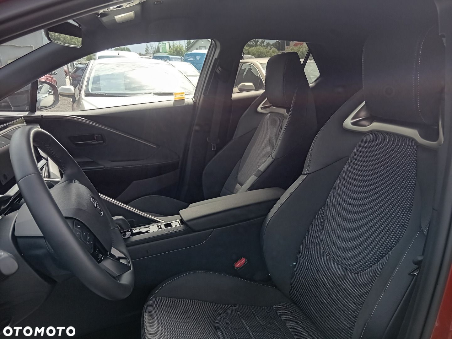 Toyota C-HR 2.0 Hybrid Executive - 31