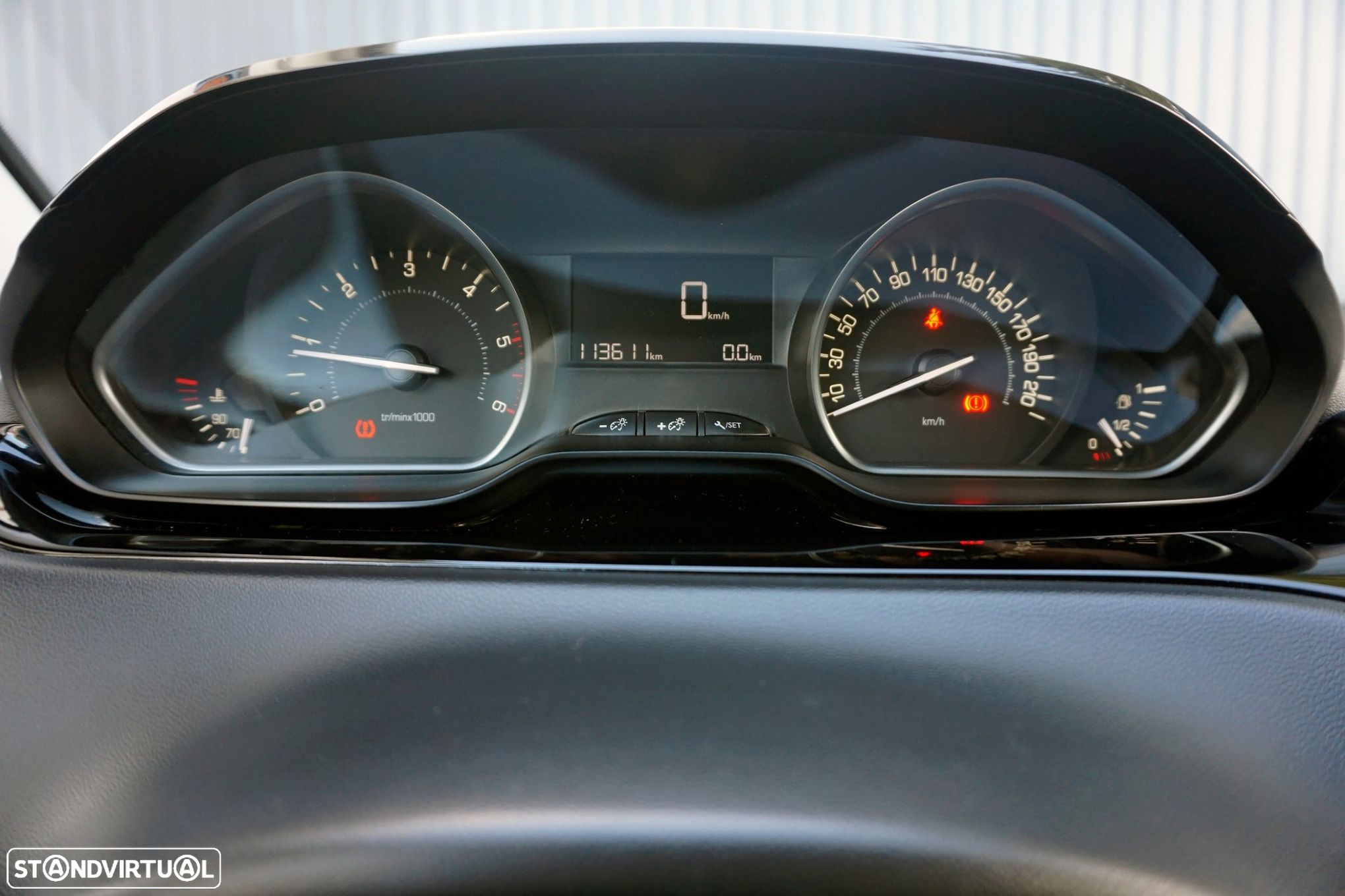 Peugeot 208 1.5 BlueHDi Signature - 10