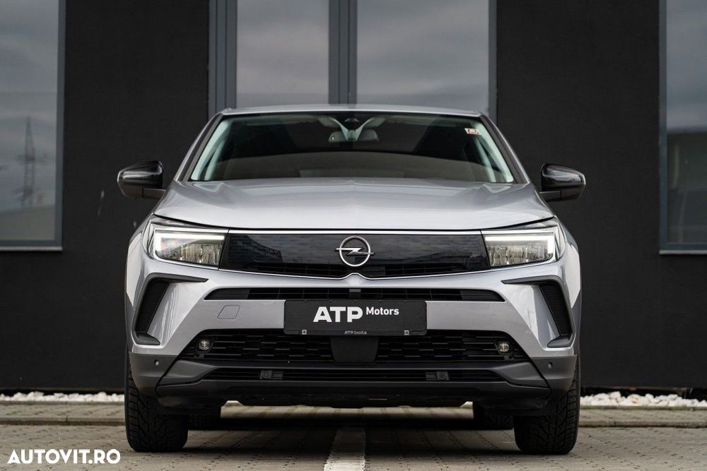 Opel Grandland 1.2 Turbo START/STOP AT8 Business Edition - 2