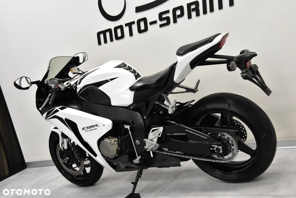 Honda CBR - 11