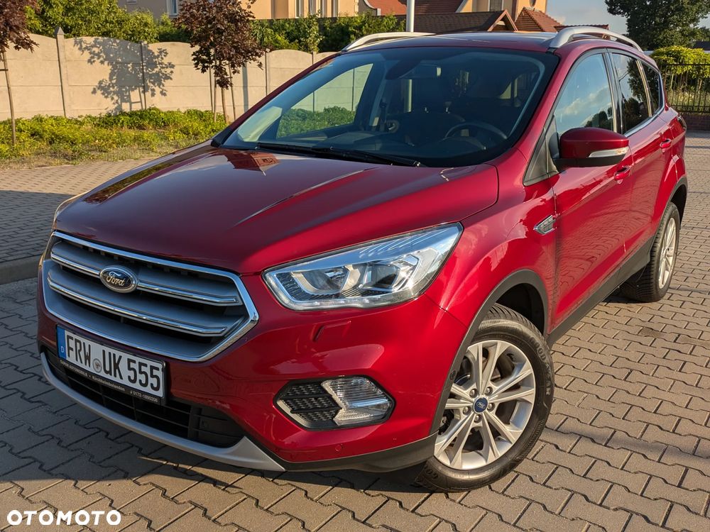 Ford Kuga 1.5 EcoBoost 2x4 Titanium - 1