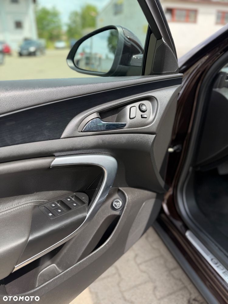 Opel Insignia - 19