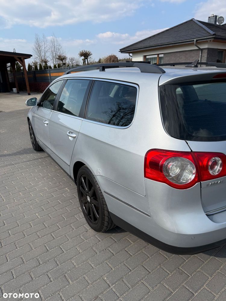 Volkswagen Passat - 4