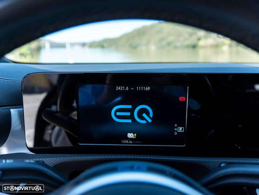 Mercedes-Benz CLA 250 - 43