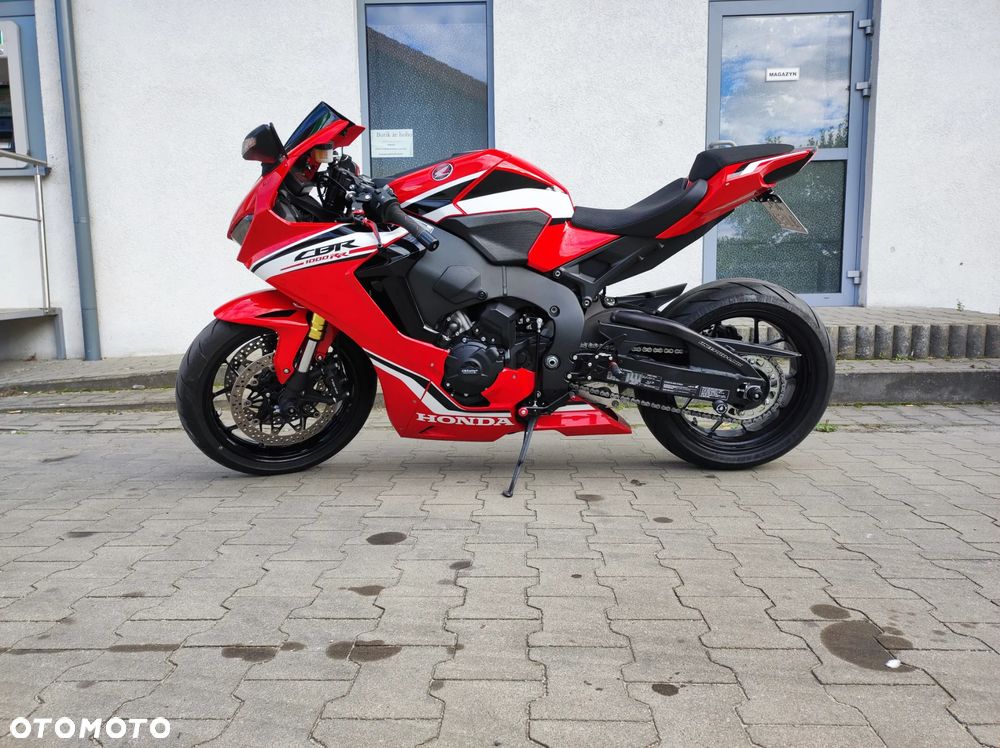 Honda CBR - 16