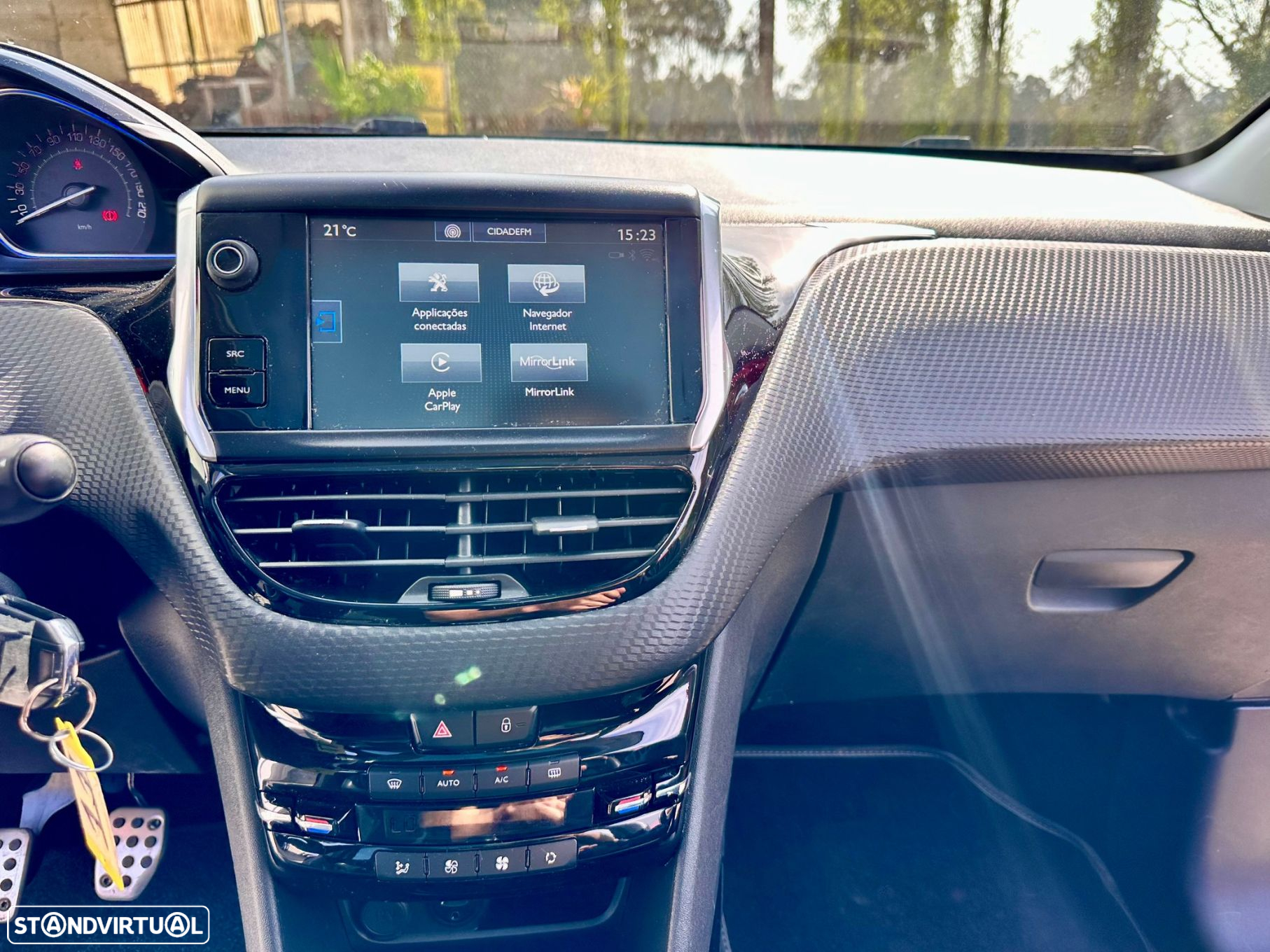 Peugeot 2008 1.2 PureTech Crossway - 24