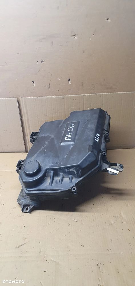 Obudowa osłona komputera Audi A6 C6 4F1907613 4F1907355A - 4