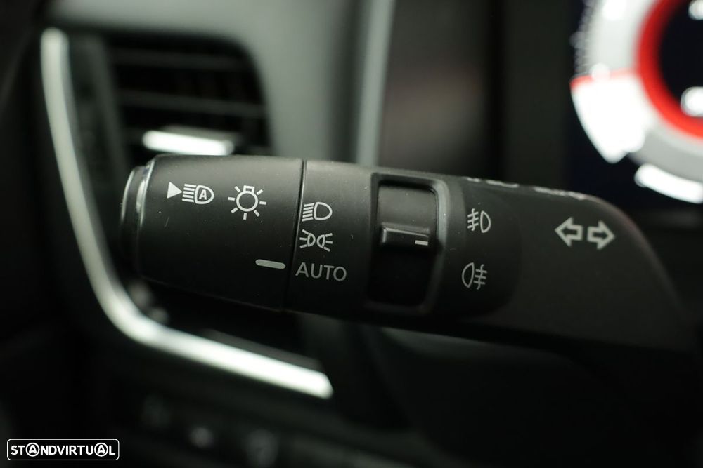 Nissan Qashqai 1.3 DIG-T N-Connecta Xtronic - 17