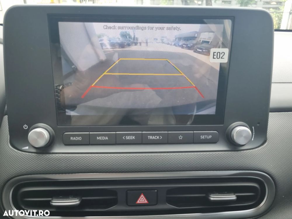 Hyundai KONA - 18