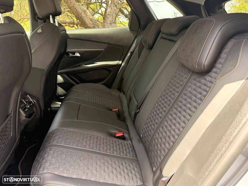 Peugeot 3008 225 e-EAT8 Roadtrip - 21