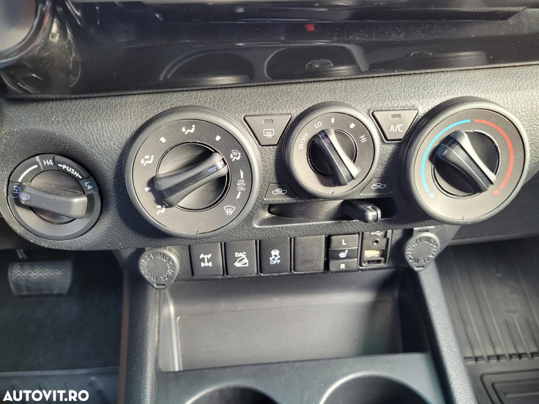 Toyota Hilux 4x4 Double Cab A/T Style - 19