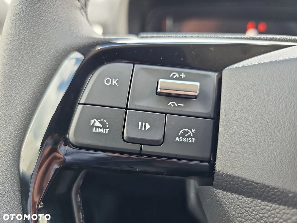 Opel COMBO 5-miescowy automat - 19