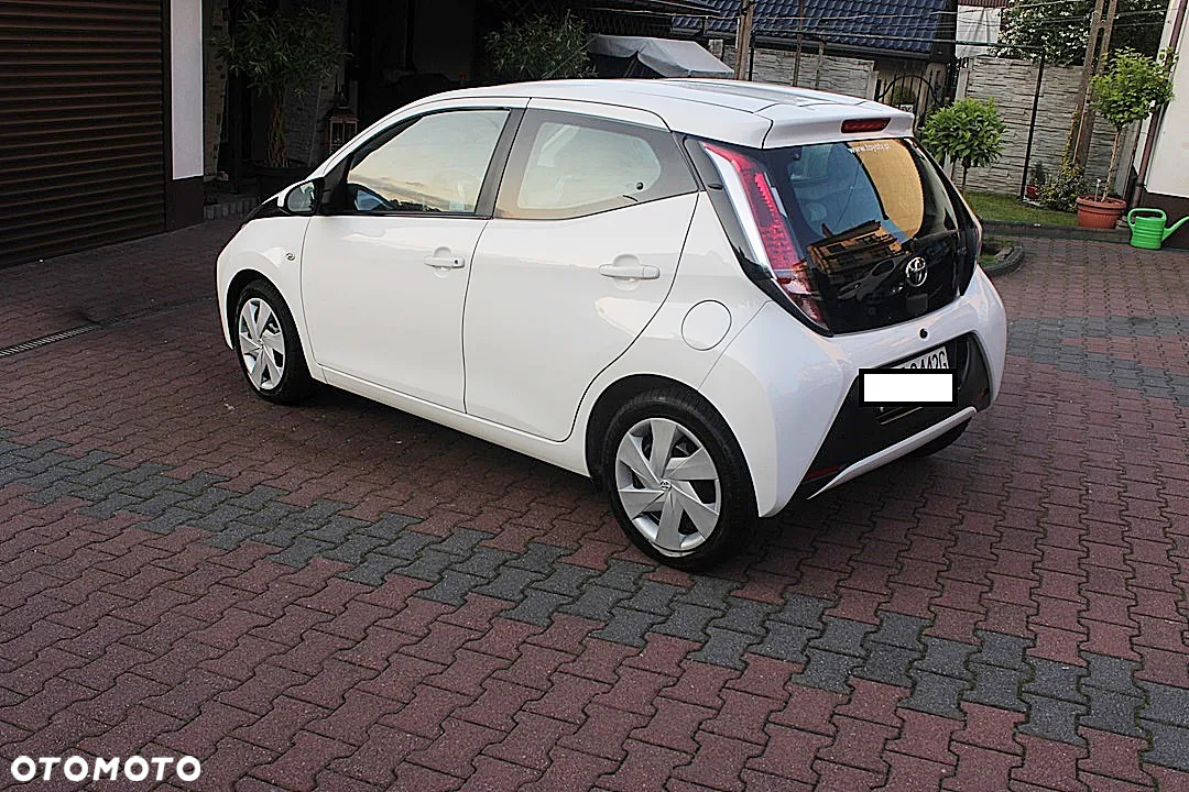 Toyota Aygo 1.0 VVT-i Sprint EU6 - 6