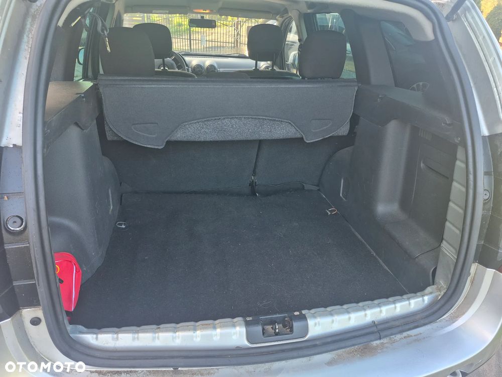Dacia Duster 1.5 dCi Laureate - 6