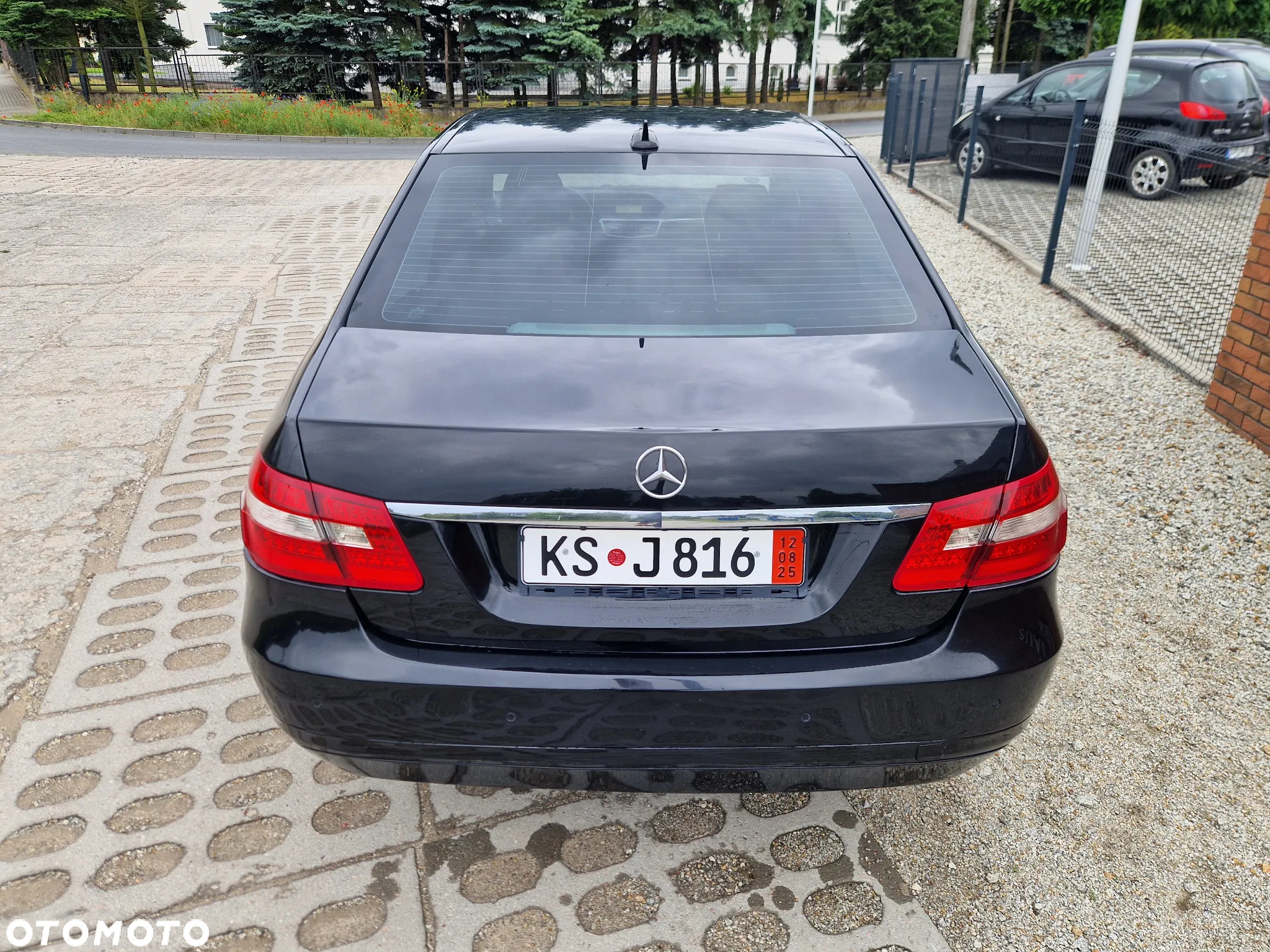 Mercedes-Benz Klasa E 200 T BlueTEC 7G-TRONIC Avantgarde - 11