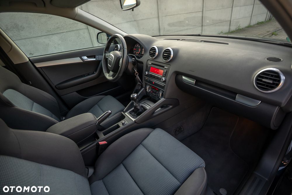Audi A3 Sportback 2.0 TDI DPF Ambition - 22