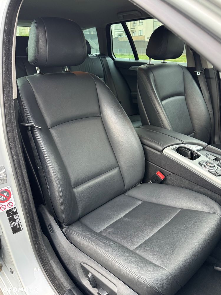 BMW Seria 5 518d - 20