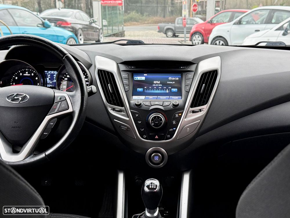 Hyundai Veloster 1.6 blue Style - 22