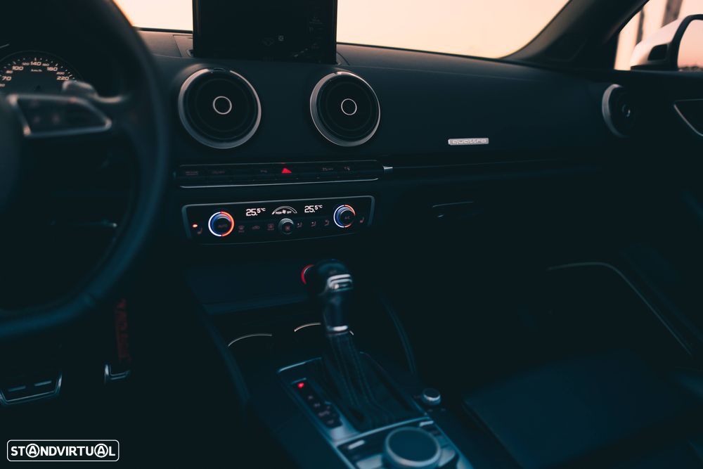 Audi S3 2.0 TFSi quattro S tronic - 16