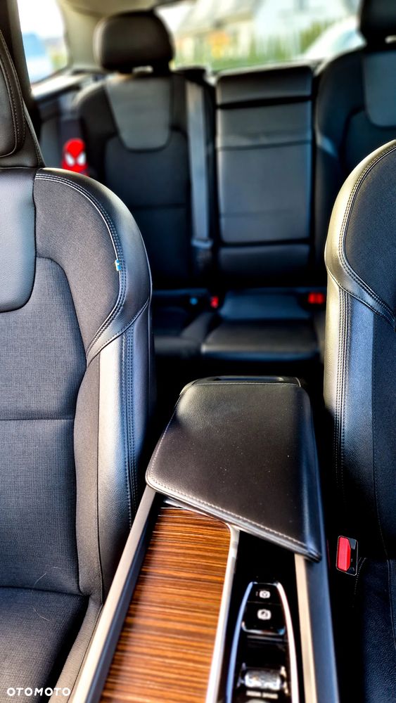 Volvo XC 60 D4 Geartronic Momentum Pro - 26