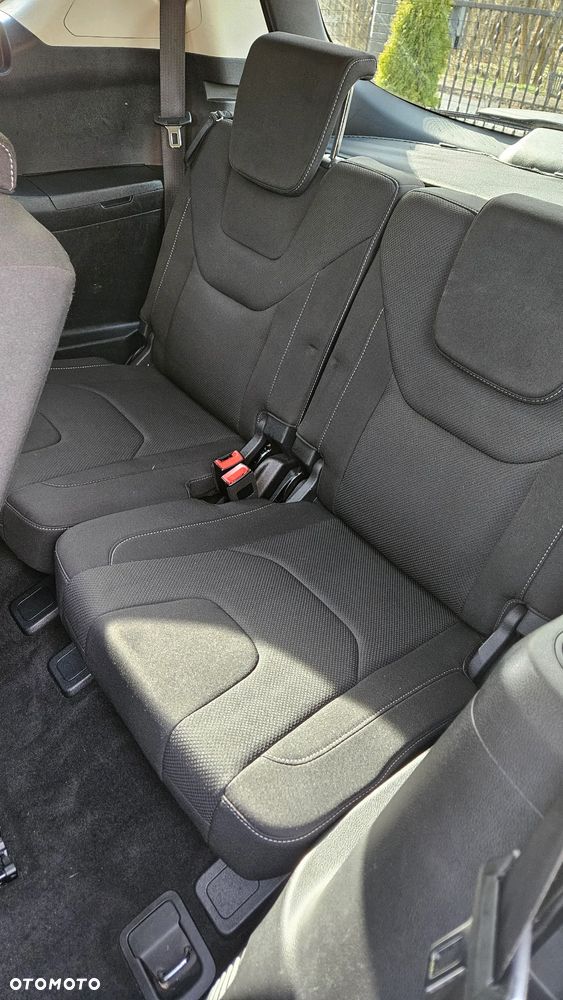 Ford S-Max 2.0 TDCi Titanium PowerShift - 12