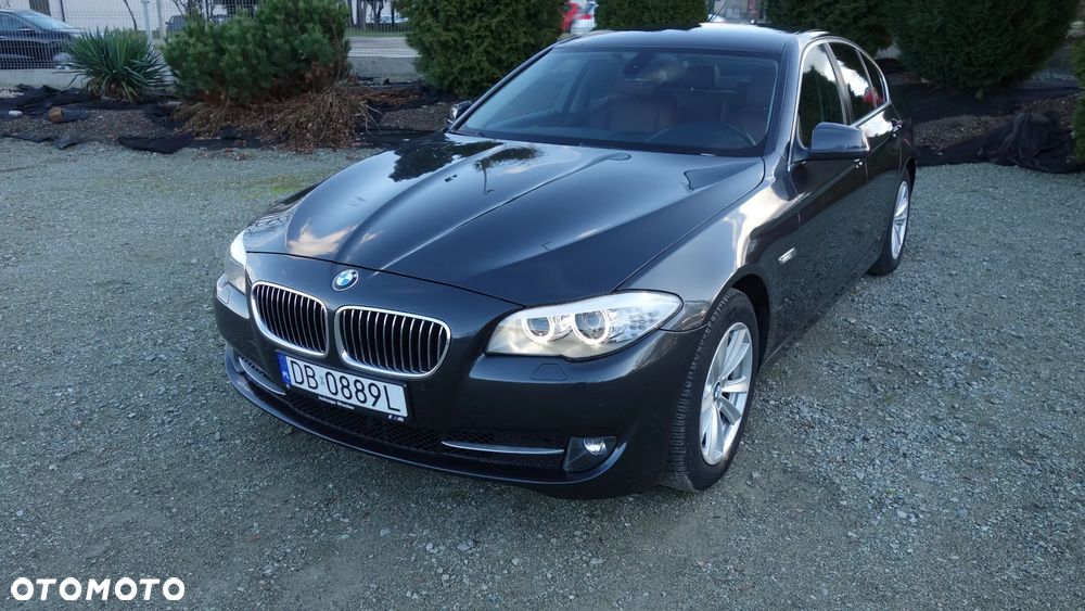 BMW Seria 5 520d Luxury Line