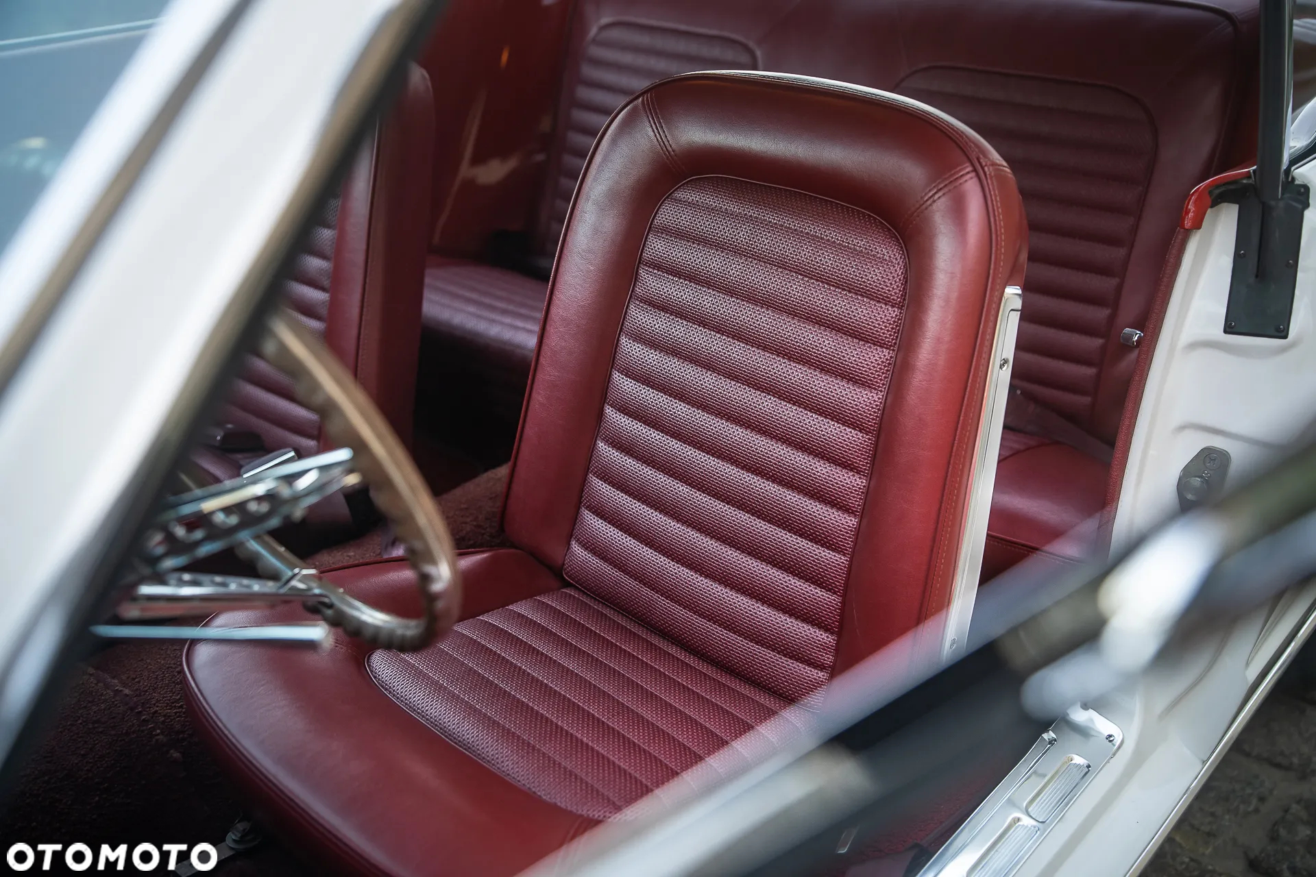 Ford Mustang - 21