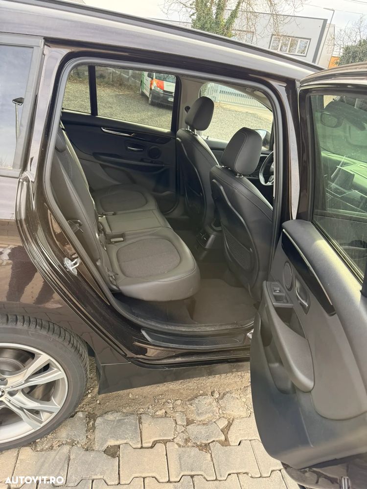 BMW Seria 2 216i Sport Line - 10
