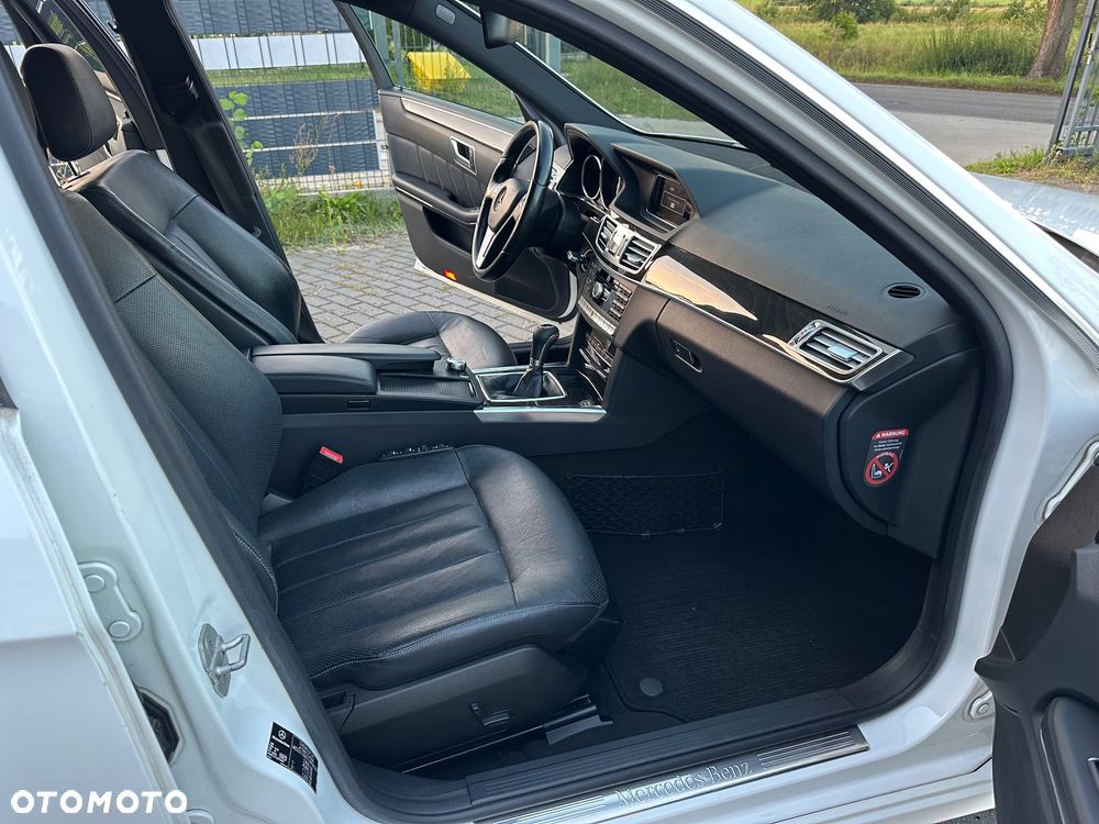 Mercedes-Benz Klasa E 220 CDI BlueEff Avantgarde - 18