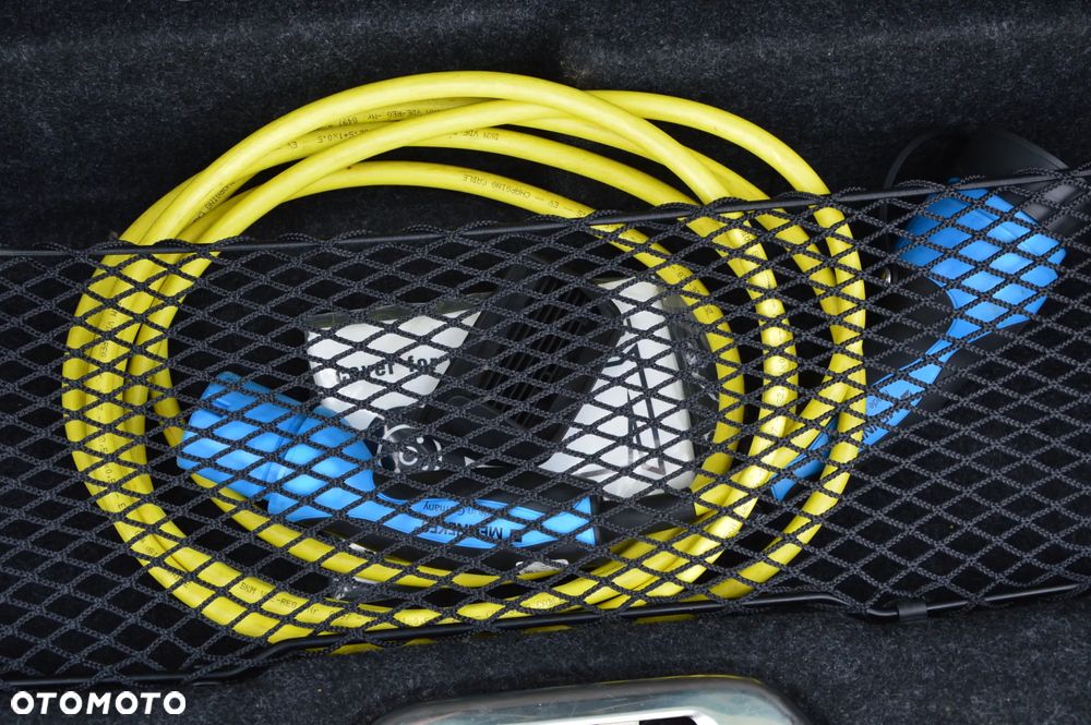 Volvo V60 D6 AWD Plug-in Hybrid Summum - 16