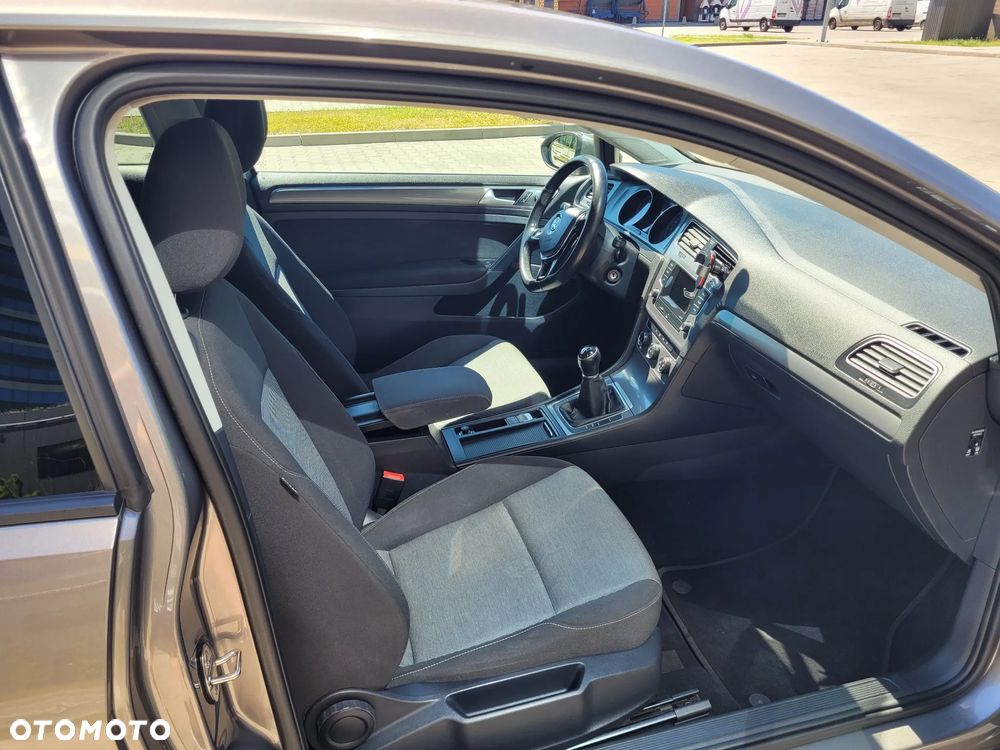 Volkswagen Golf 1.2 TSI BMT Trendline - 17