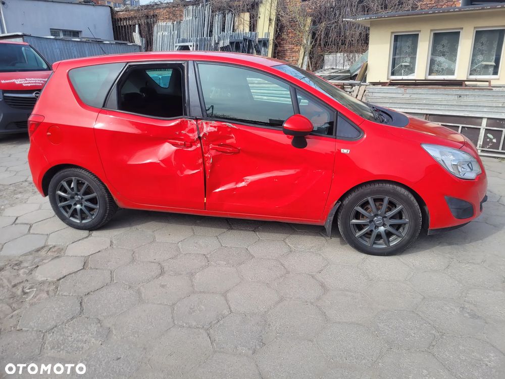 Opel Meriva 2012 photo 4