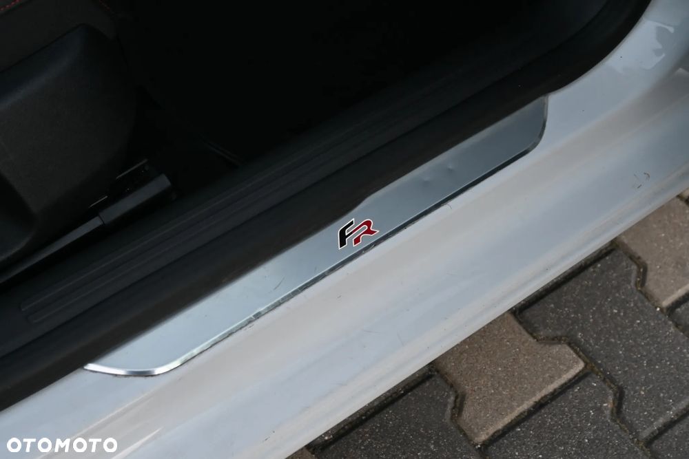 Seat Leon Sportstourer 2.0 TSI OPF DSG FR Plus - 33