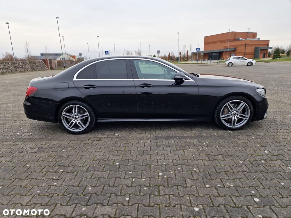 Mercedes-Benz Klasa E 220 d 4-Matic 9G-TRONIC - 5