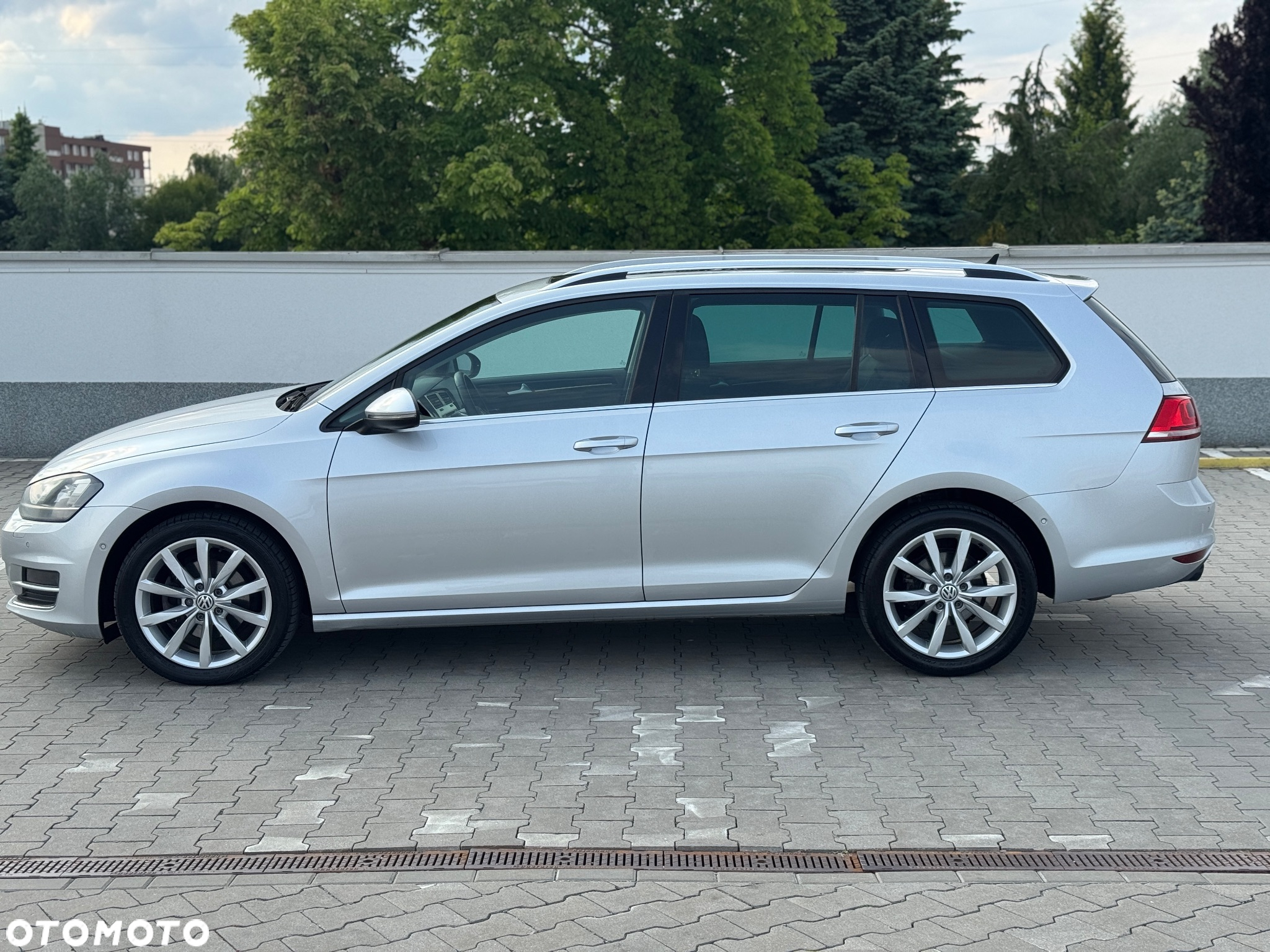 Volkswagen Golf VII 2.0 TDI BMT Highline - 7
