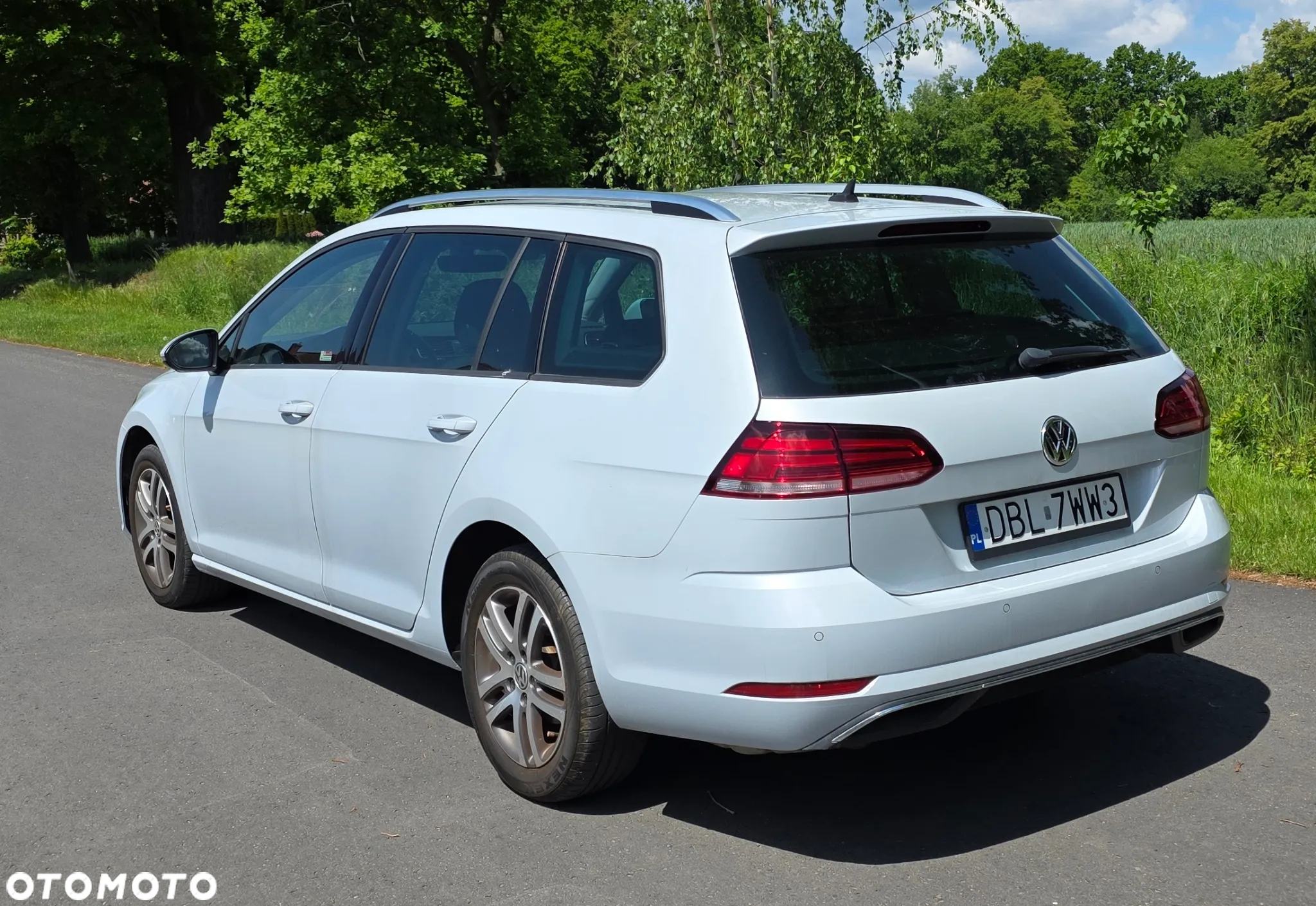 Volkswagen Golf 2.0 TDI SCR Comfortline - 4