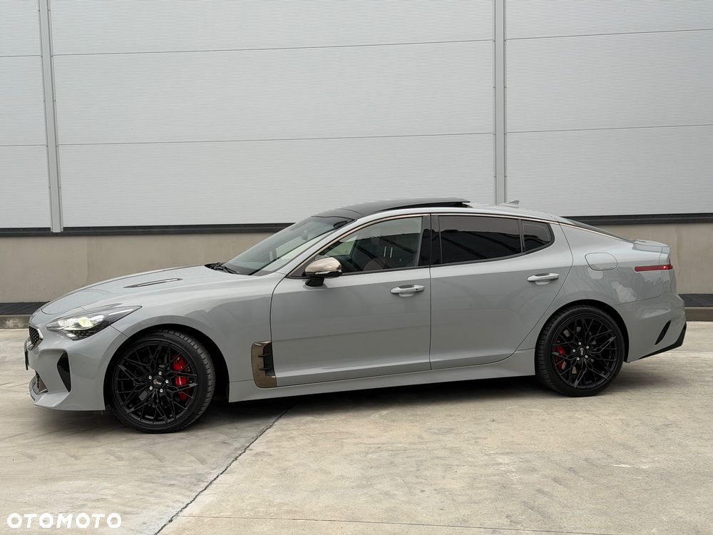 Kia Stinger 3.3 T-GDI V6 GT AWD - 20