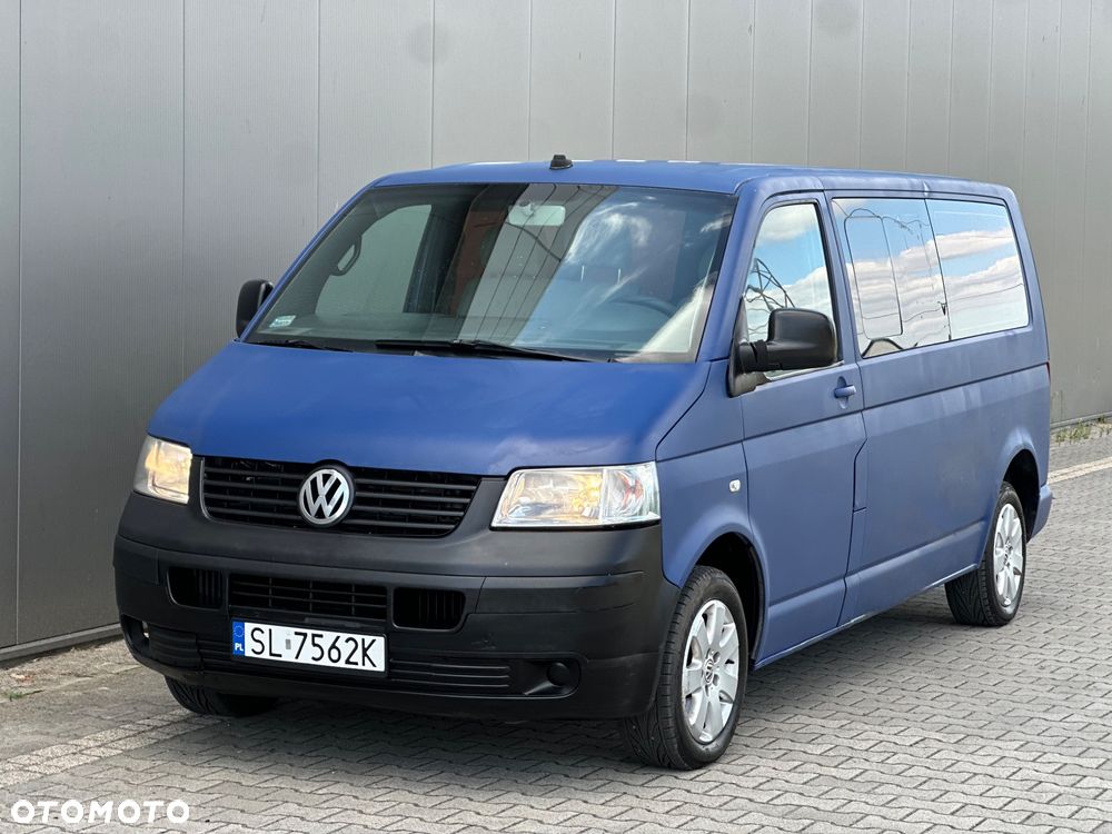Volkswagen Caravelle - 2