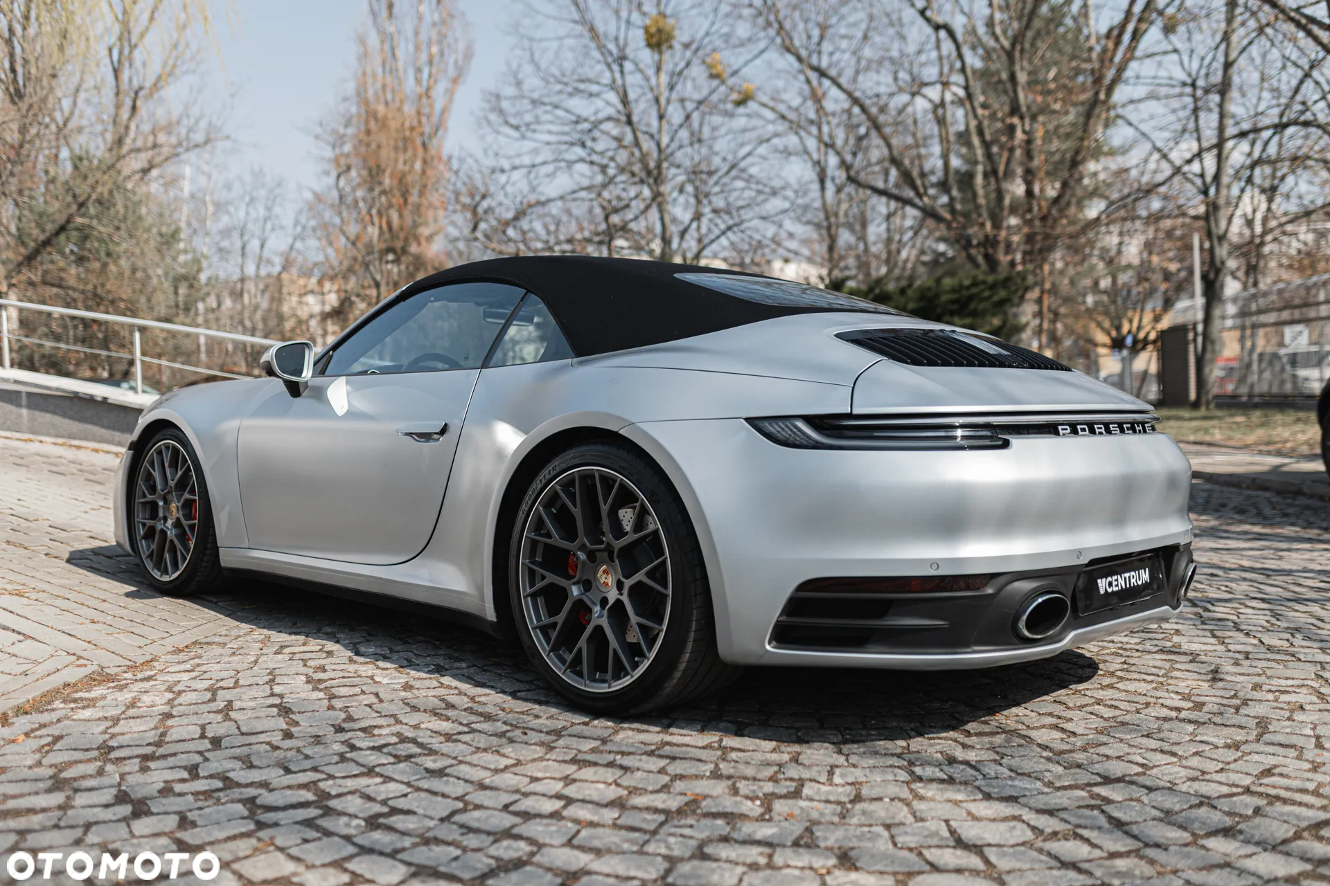 Porsche 911 Carrera S - 16