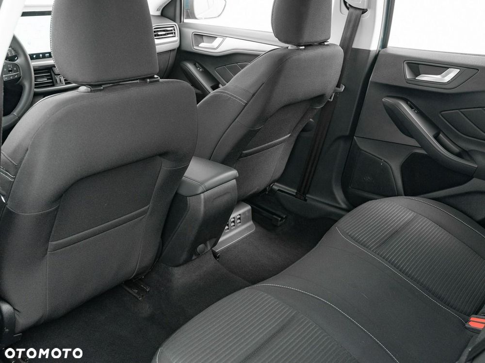 Ford Focus SW 1.0 EcoBoost Hybrid TITANIUM - 23