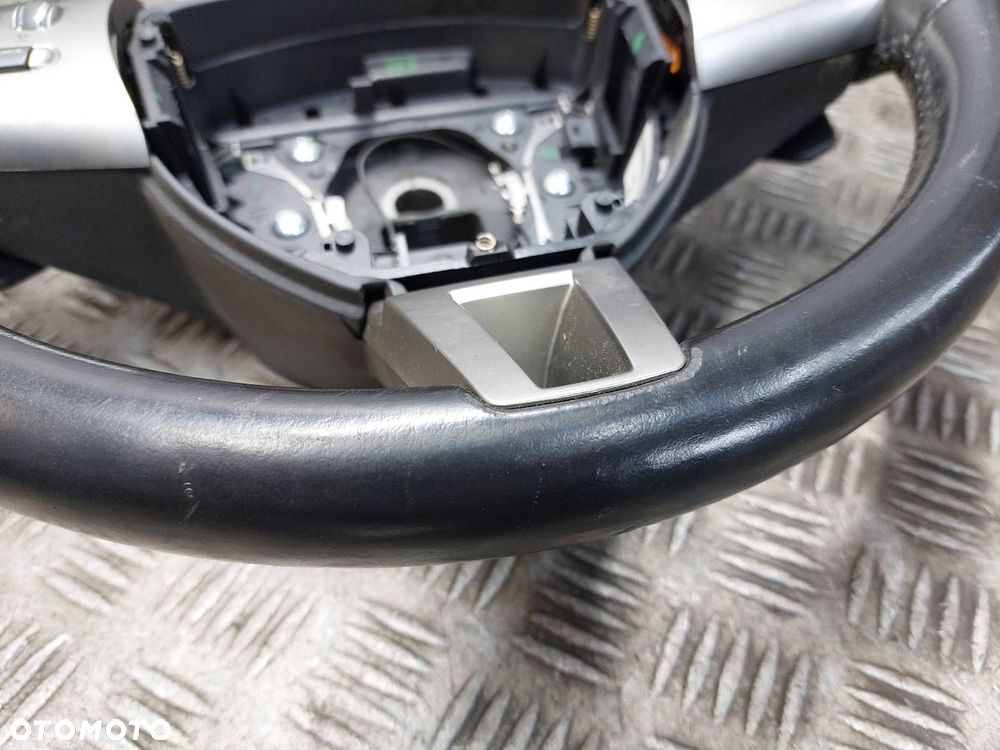 KIEROWNICA MULTIFUNKCJA ŁOPATKI JAGUAR XF X250 6W83-3F916-AB - 2